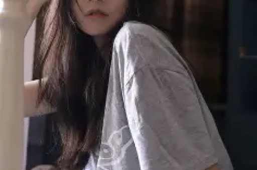 陪玩陪睡只是皮毛！继手伸进裤子后又一女星自曝50多都不放过